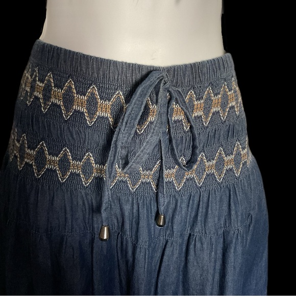 Cactus + Pearl Midi Skirt XXL in Slate Blue 100% Cotton Soft Smocked Denim Look - Picture 2 of 16